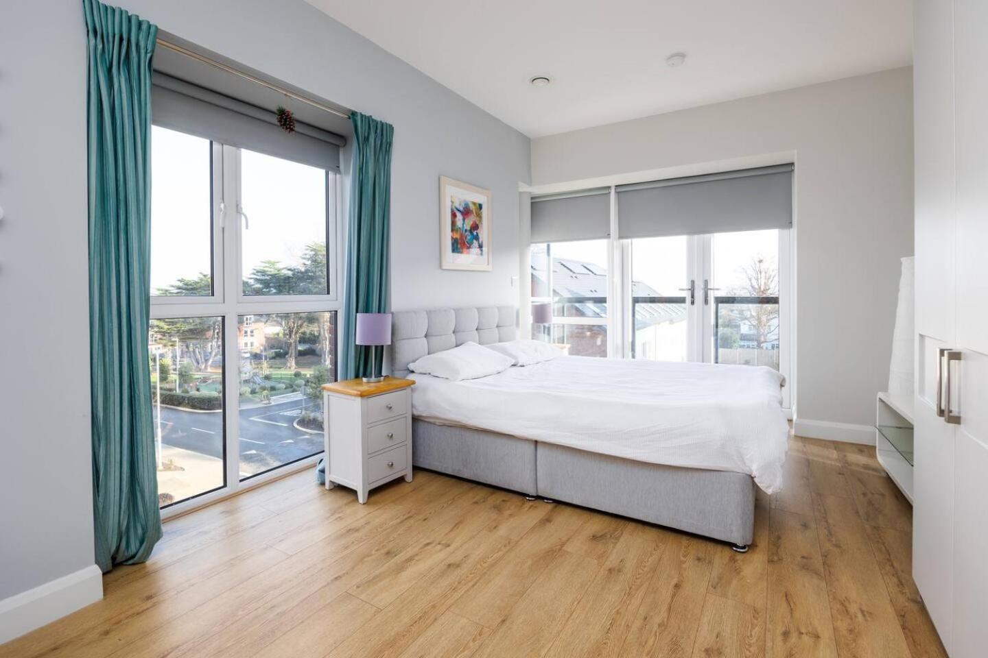 Deluxe Seaview Apartment Dun Laoghaire Exterior foto